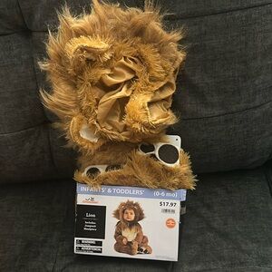 LION Costume 0-6 months NWT